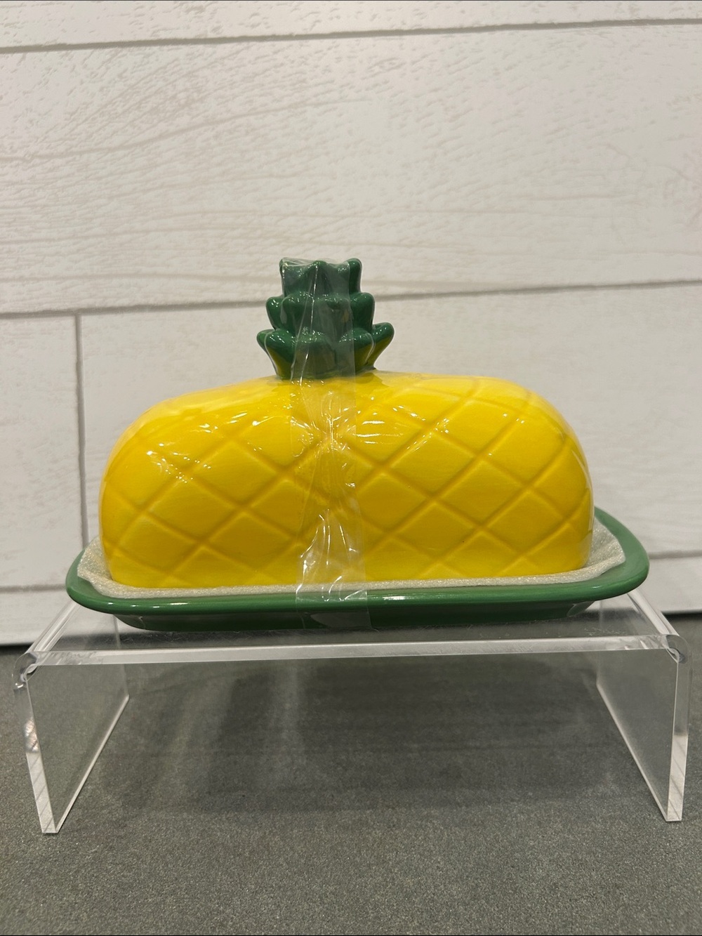 Ceramic Pineapple Butter Dish in Yellow and Green